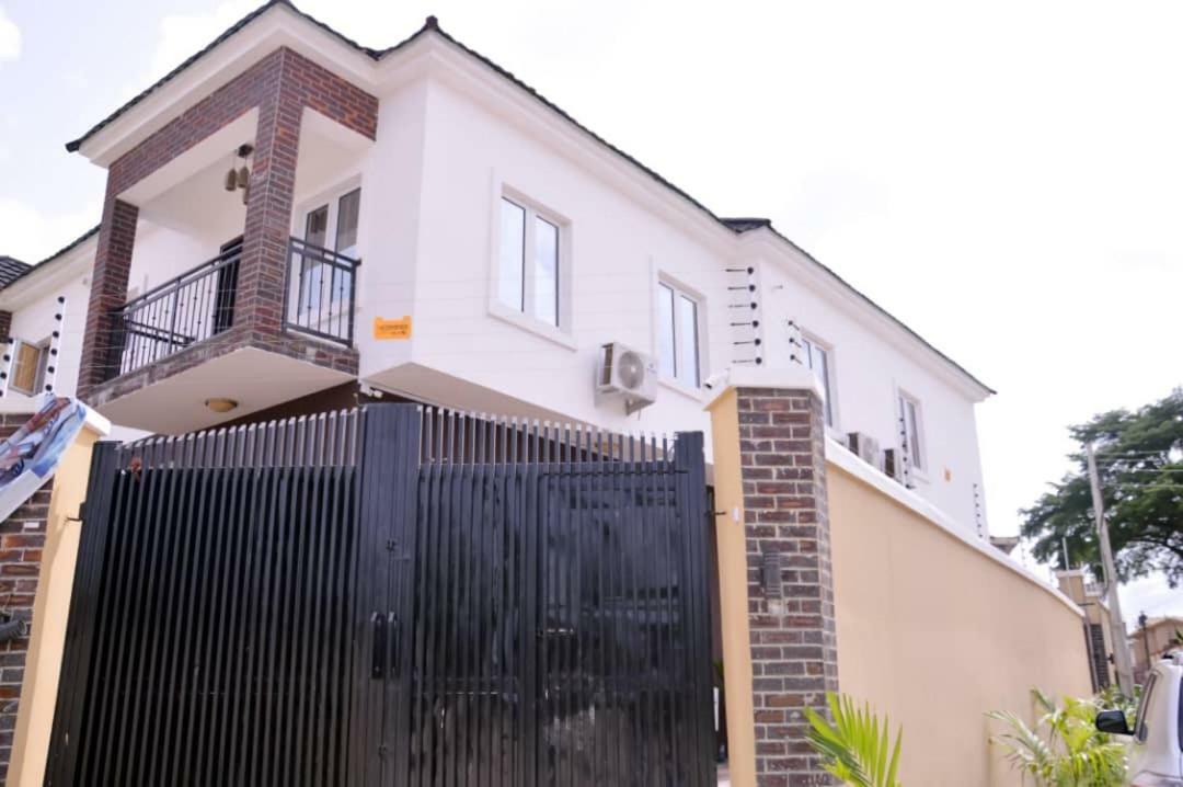 City Nest Hotel Ogombo Exterior foto